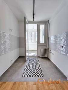 Dvoiposoban stan u Zemunu sa pogledom na park i terasom